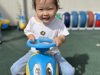 骑小车，真开心！