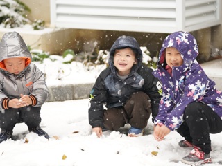 看！下雪了！