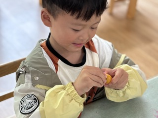 我会自己剥枇杷