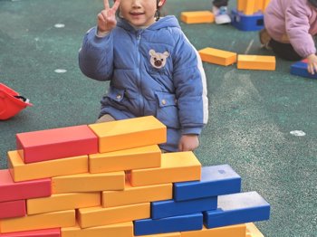 户外游戏：筑梦工厂